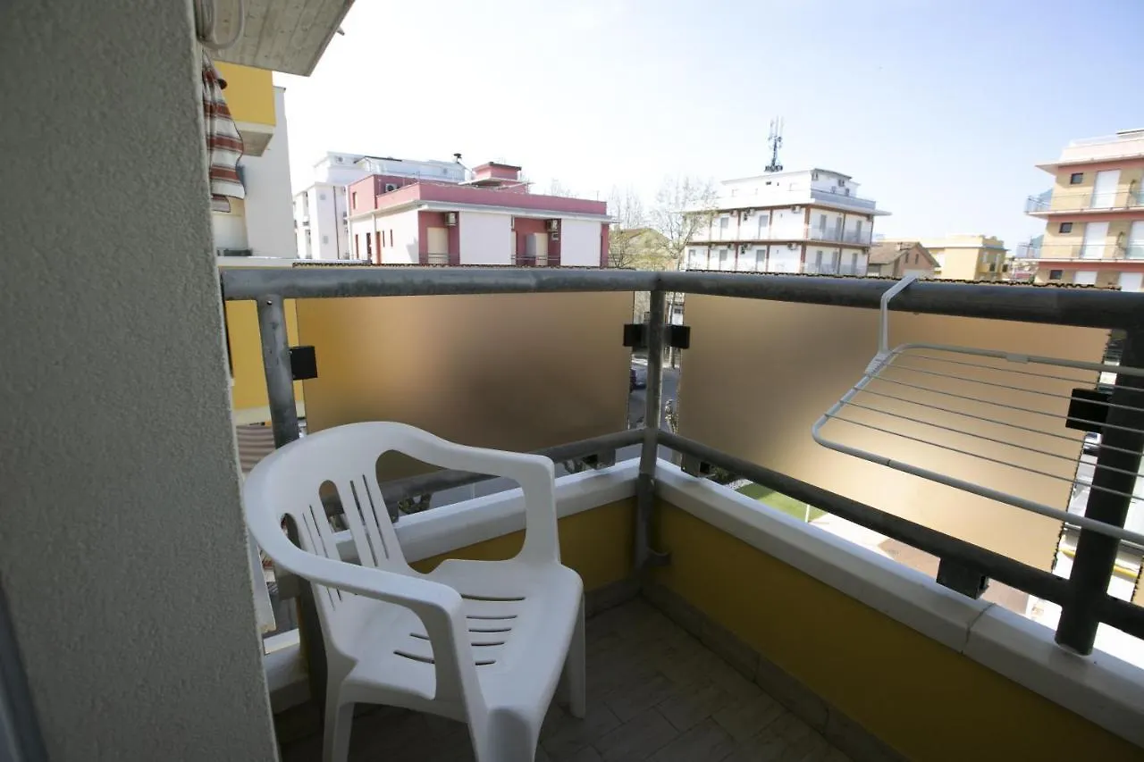 Hotel Ischia Ρίμινι 2*,  Ιταλία
