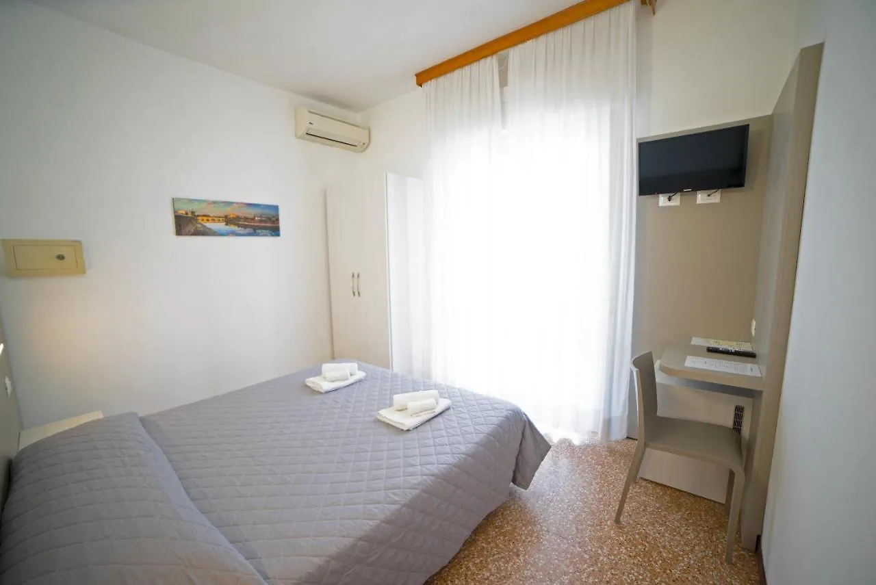 Hotel Ischia Rimini 2*,