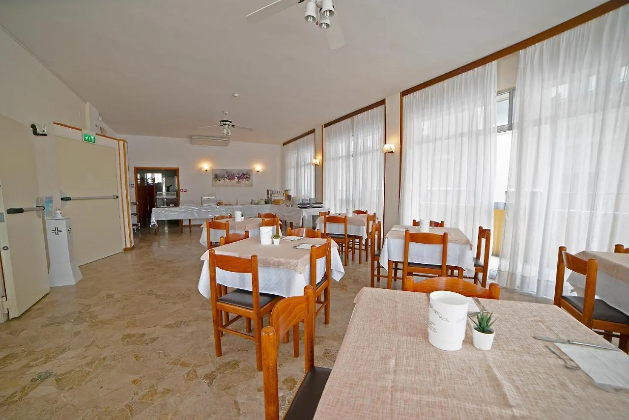 Hotel Ischia Rimini 2*,  Italy