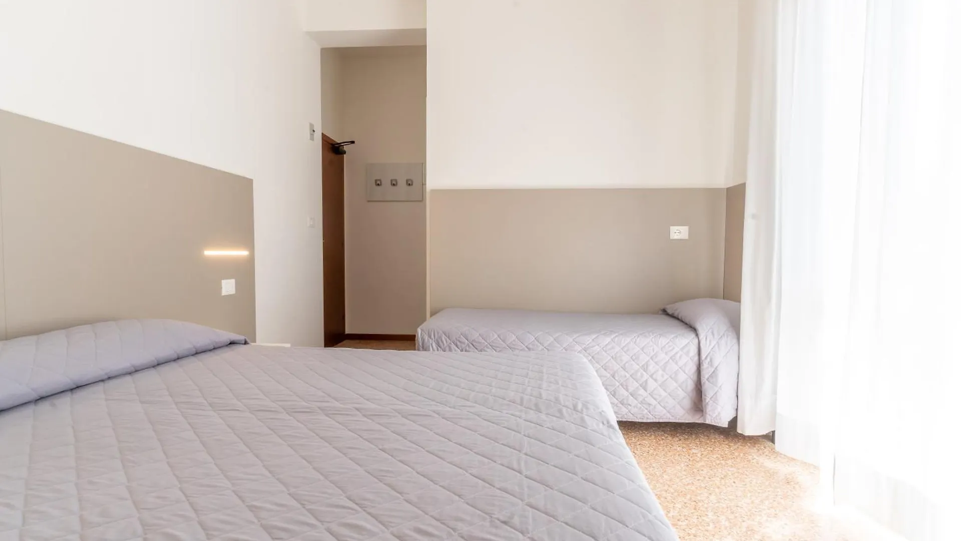 **  Hotel Ischia Ρίμινι Ιταλία