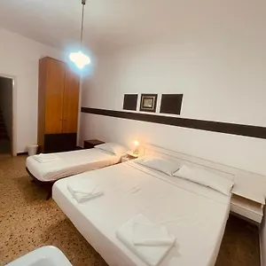 Affittacamere Stanza Privata Domus, Rimini