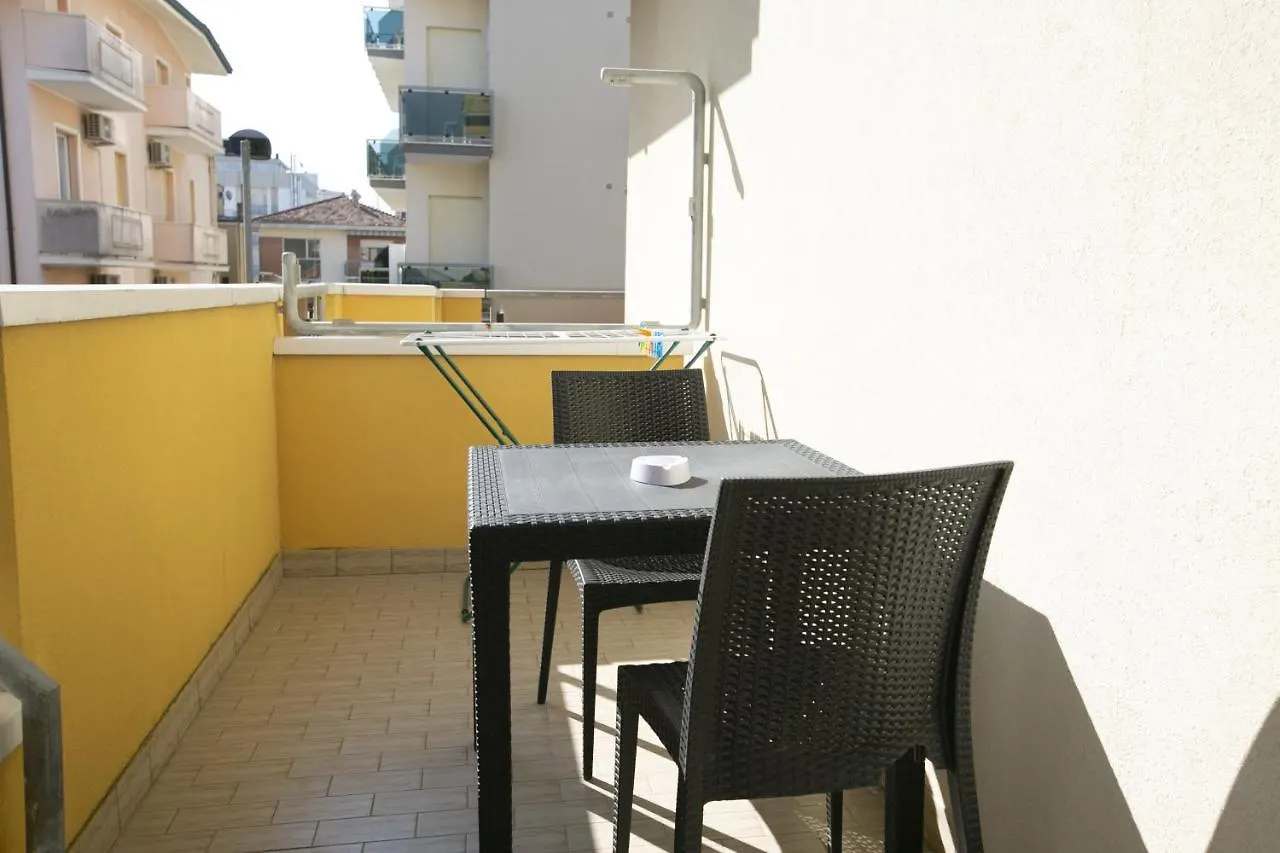 Hotel Ischia Rimini 2*,  Itália