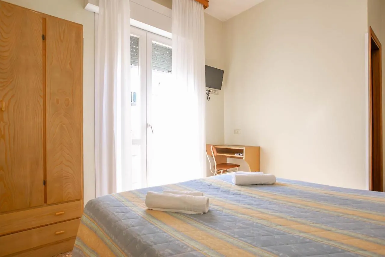Hotel Ischia Римини Италия